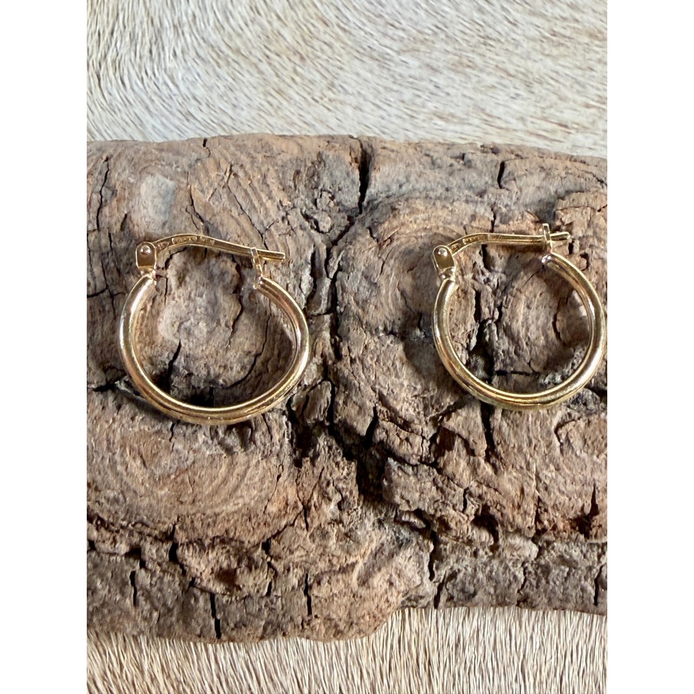 Jordan  925 Sterling Silver Gold Vermeil Small Hoop Earrings Snap Back Closure